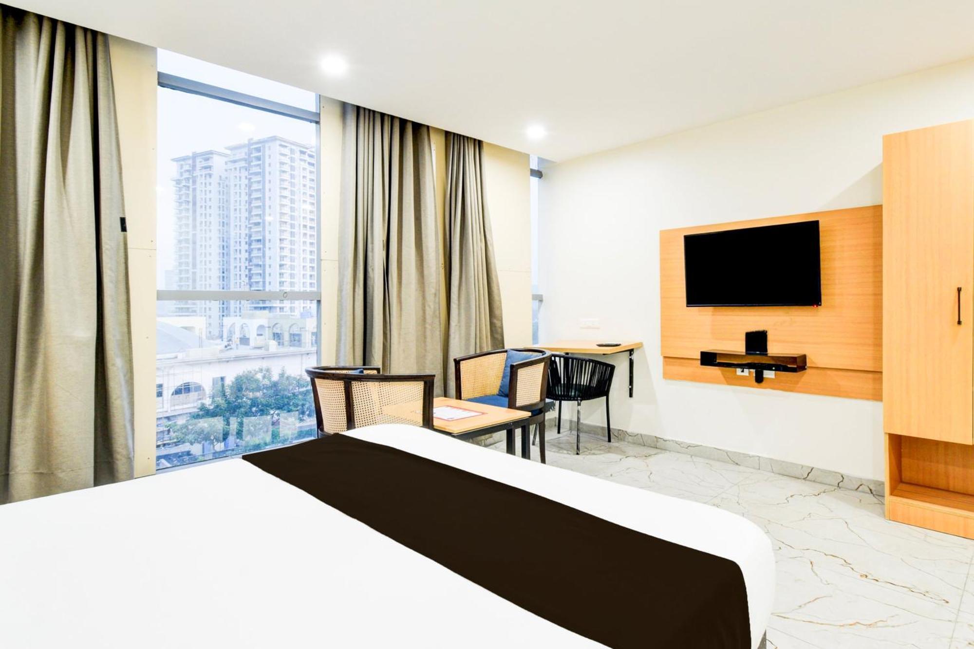Super Townhouse Unnam Hotels Backside Of Tabala Rasa Pub, Financial District ไฮเดอราบัด ภายนอก รูปภาพ