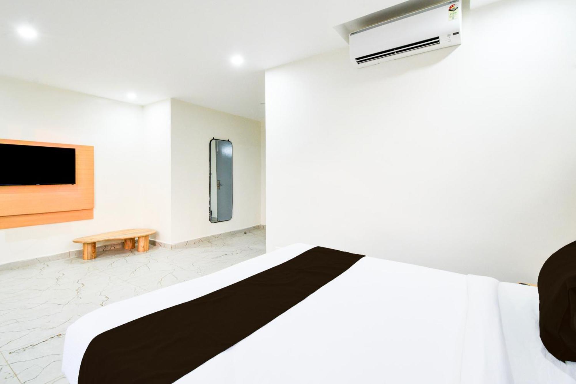 Super Townhouse Unnam Hotels Backside Of Tabala Rasa Pub, Financial District ไฮเดอราบัด ภายนอก รูปภาพ